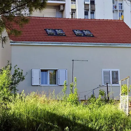 Апартаменты Garden *