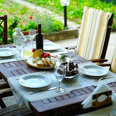 Garden *